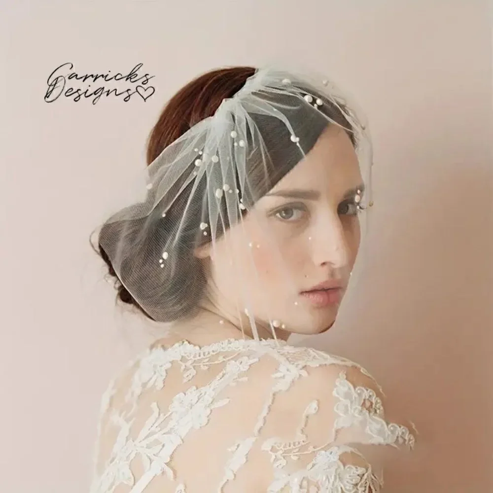 Pearl Accent Birdcage Short Wedding Bridal Veil With Comb